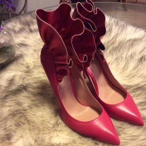 Dahlia Selva Pumps